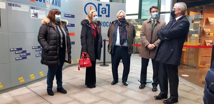 El consejero de Industria, Enrique Fernández, durante su visita al Museo del Ferrocarril