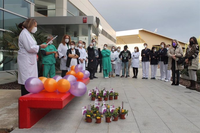 El Hospital de Alta Resolución de Loja (Granada)  inaugura su Banco Rojo contra la violencia hacia las mujeres.