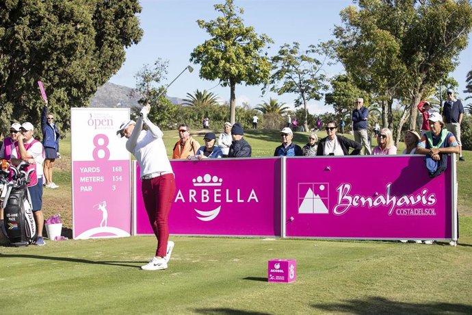 Golpe de la golfista Lee Anne Pace en el Andalucía Costa del Sol Open de España