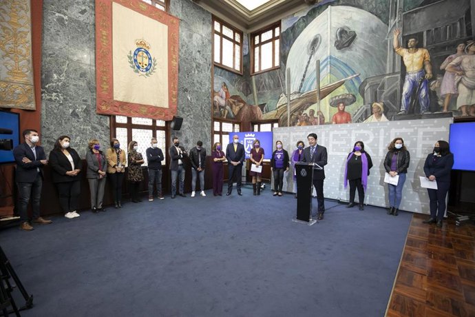 Acto institucional celebrado en el Cabildo de Tenerife con motivo del 25N