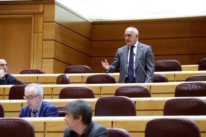 El senador del PAR, Clemente Sánchez-Garnica.