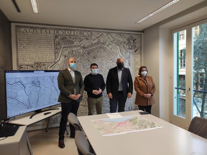 El presidente del PP de Palma, Jaime Martínez, en la presentación de la Oficina de Urbanismo Popular de Palma.