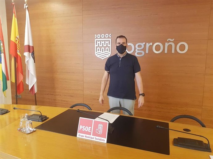 El portavoz del Grupo Municipal Socialista, Iván Reinares