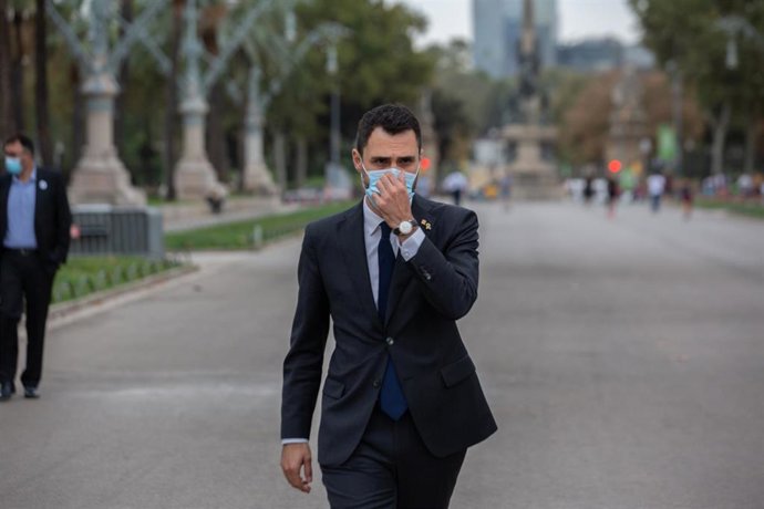 Archivo - El conseller de Empresa y Trabajo de la Generalitat, Roger Torrent, en una imagen de archivo.