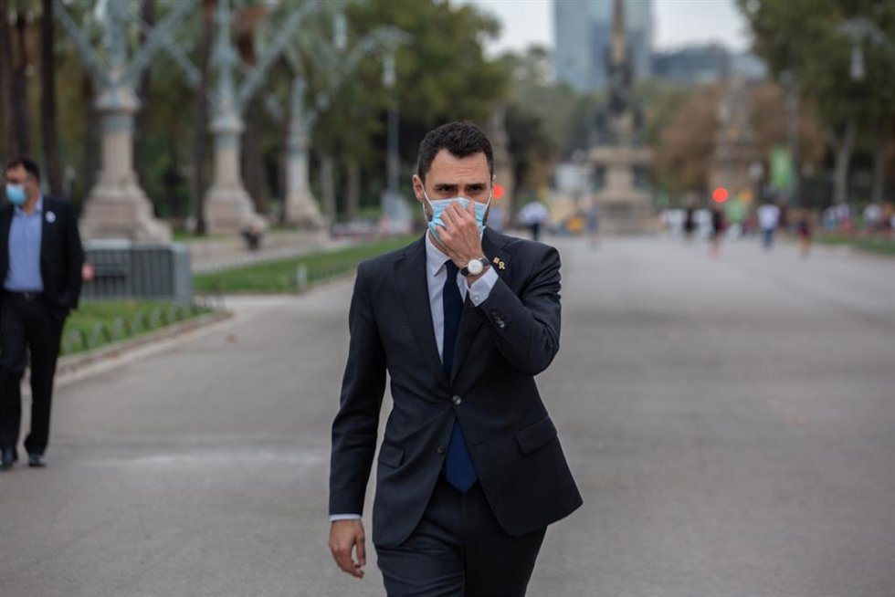 Archivo - El conseller de Empresa y Trabajo de la Generalitat, Roger Torrent, en una imagen de archivo.