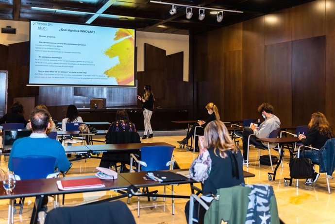 Transfiere 2022 convoca a periodistas especializados y empresas a la V Jornada de Comunicación Científica AEC2