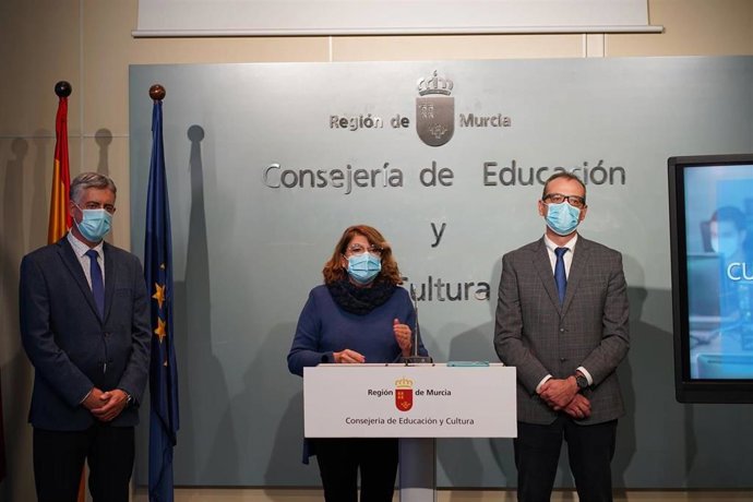La consejera María Isabel Campuzano en una rueda de prensa