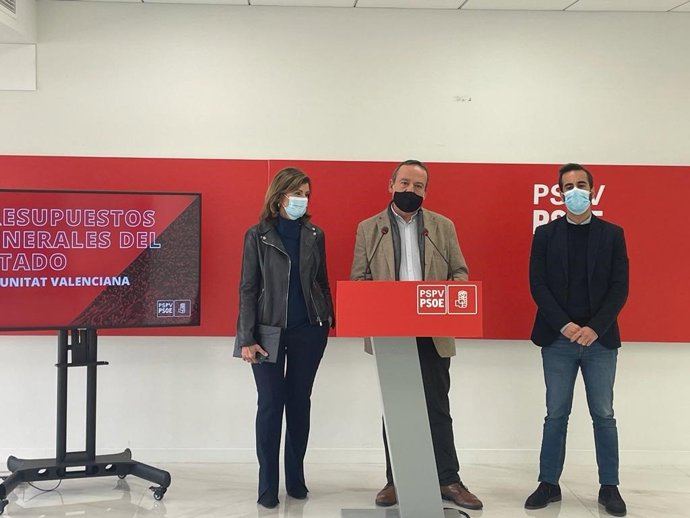 (I-D) Ana Botella, Vicent Sarri, Jose Muñoz