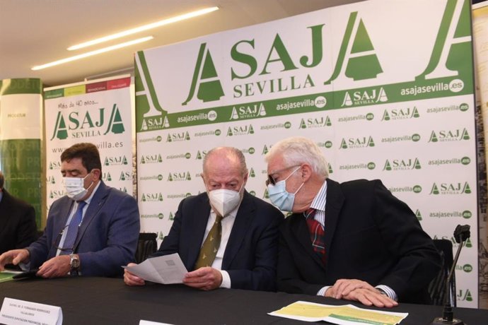 El presidente de la Diputación, Fernando Rodríguez Villalobos, en la inauguración de la jornada 'El Futuro de la Agricultura en la Unión Europea'.