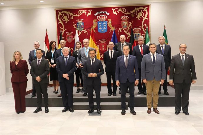 El presidente de la Junta General, Marcelino Marcos Líndez, en la reunión plenaria de la CALRE en Tenerife