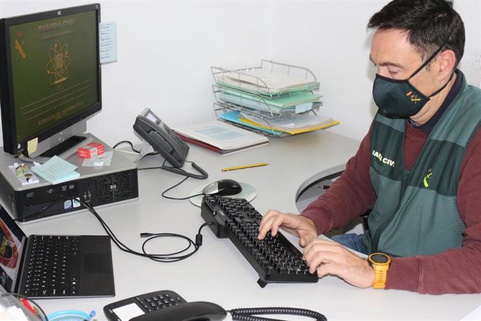 Efectivo de la Guardia Civil de Gijón