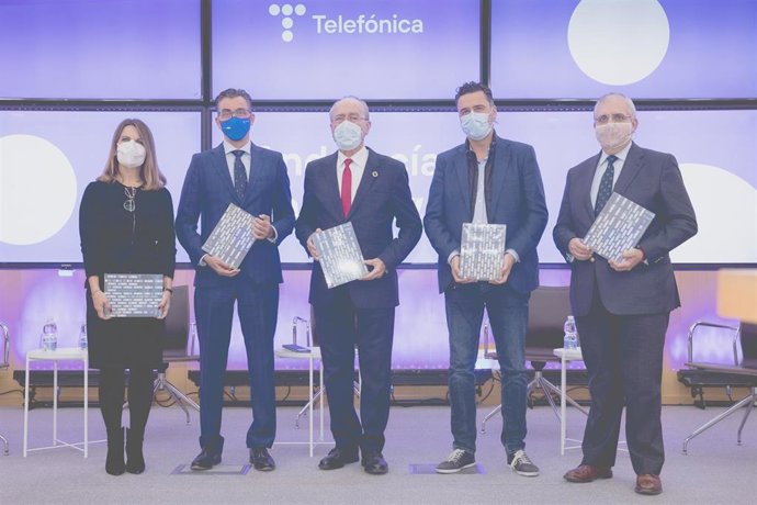 Participantes en el encuentro 'Andalucía en digital: Digitalizarse, una oportunidad clave', celebrado en Málaga.