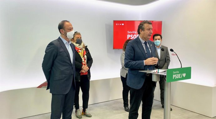 Rueda de prensa de los socialistas