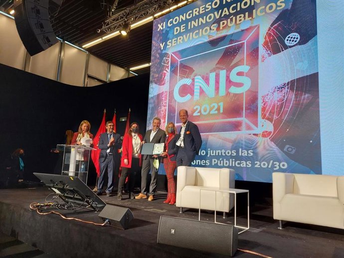 Barakaldo recibe el premio al 'Mejor proyecto de atención ciudadana integral y multicanal'