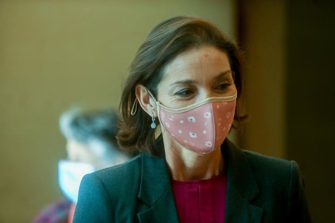 La ministra de Industria, Comercio y Turismo en funciones, Reyes Maroto, en la presentación de la campaña institucional para la concienciación y sensibilización sobre la falsificación de bienes y mercancías y sus consecuencias sociales y económicas, en 