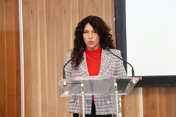La Consejera de Igualdad, Políticas Sociales y Conciliación de la Junta de Andalucía, Rocío Ruiz.