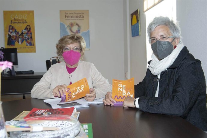 La diputada de Igualdad de la Diputación de Cádiz, Carmen Collado, y la directora de Generamma, el Festival de Cine Realizado por Mujeres, Oliva Acosta.