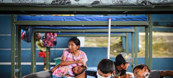 Indígenas venezolanos warao en Brasil.