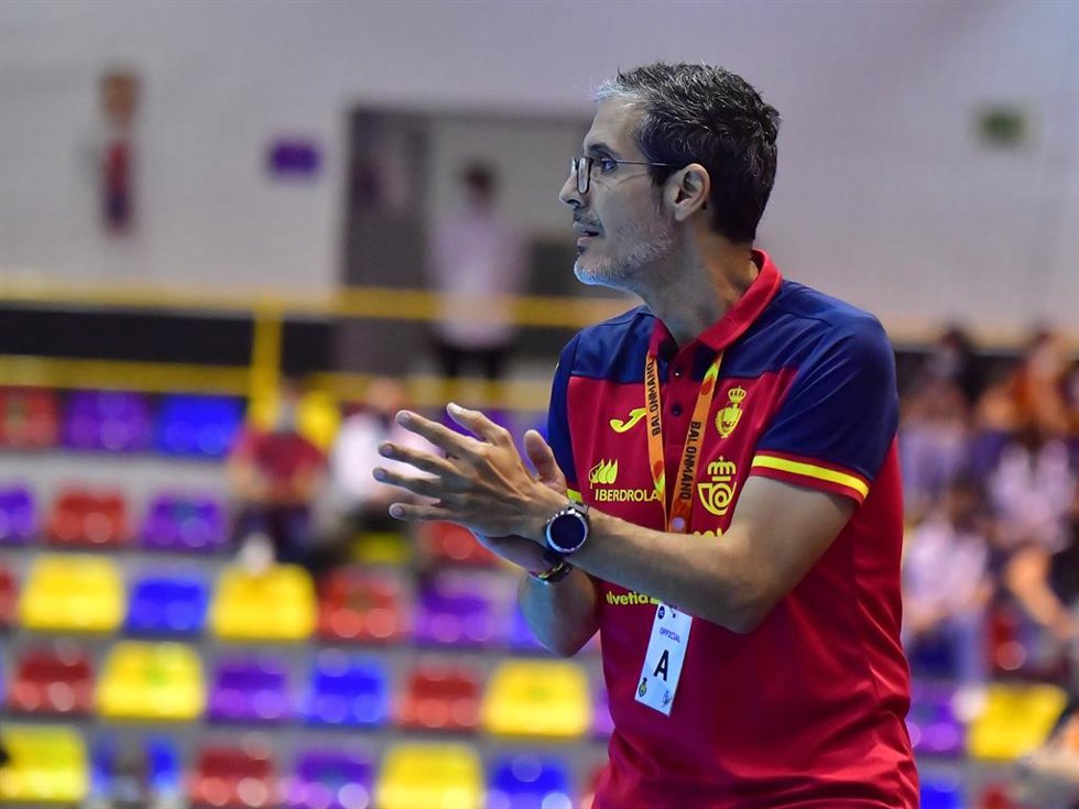 Archivo - José Ignacio Prades, seleccionador español de balonmano
