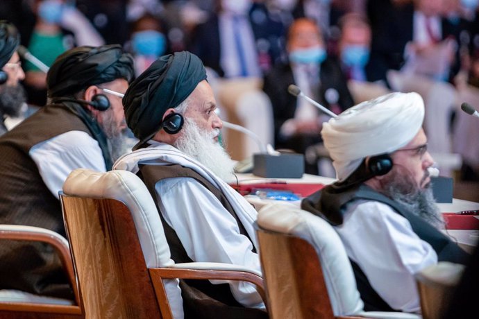 Archivo - Arxivo - Membres de la delegació dels talib durant la cerimnia inaugural de les converses de pau a Qatar amb el Govern de l'Afganistan