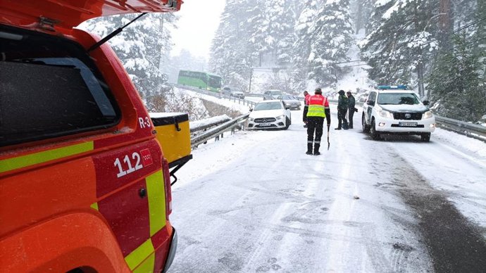 Desaconsejada la subida al puerto de Navacerrada al activarse el nivel amarillo en la M-601 por el temporal