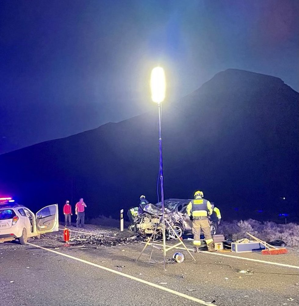 Recursos de emergencias intervienen en el lugar del accidente