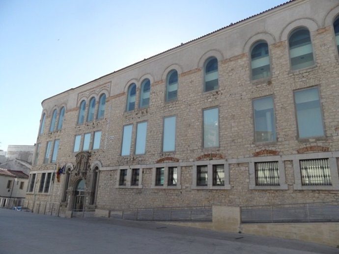 Archivo - Exterior del albergue juvenil de Jaén