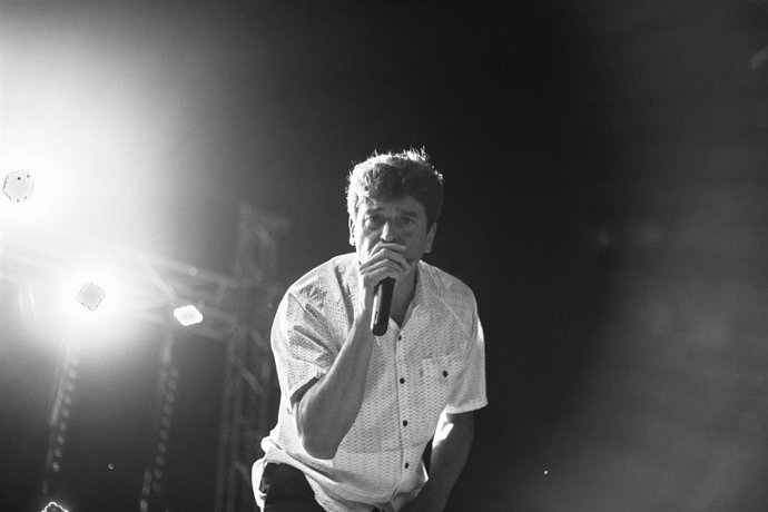 Javier Ojeda, cantante