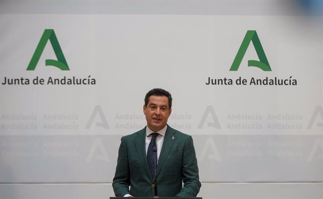 Archivo - El presidente de la Junta de Andalucía, Juanma Moreno, en una foto de archivo.