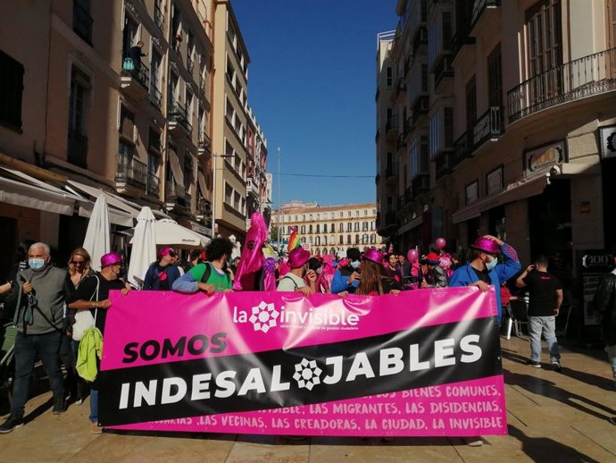 Manifestación contra el desalojo de la Casa Invisible