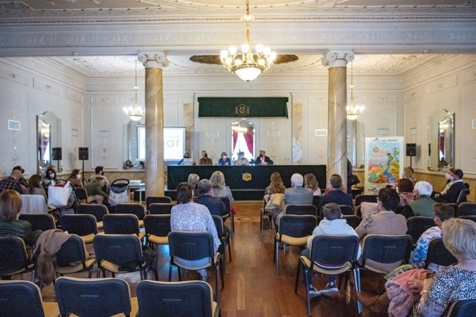 Presentación del calendario solidario de ARGAR