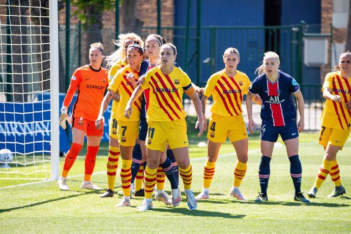 Archivo - Las jugadoras del FC Barcelona Sandra Paños, Jennifer Hermoso, Alexia Putellas e Irene Paredes ante el Paris Saint-Germain