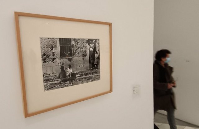 La fotografía de Robert Capa en Peironcely 10 ya puede volver a verse en el Museo Reina Sofía
