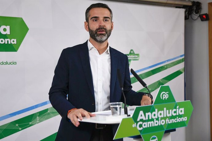 El portavoz del Partido Popular de Andalucía, Ramón Fernández-Pacheco, este domingo.