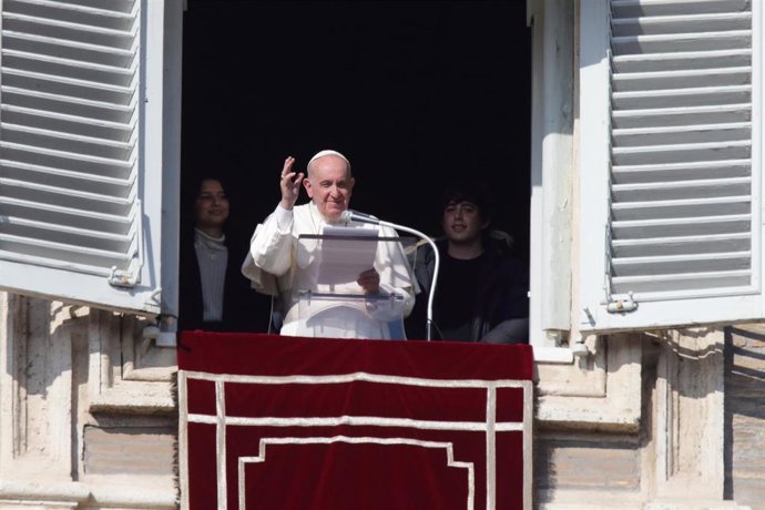 El Papa ofreciendo el rezo del Ángelus el pasado domingo 21 de noviembre de 2021