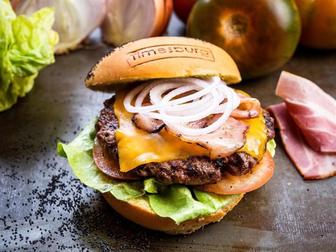 Ocho hamburguesas para dar la vuelta al mundo
