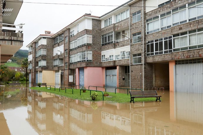 Pisos en Ampuero tras la crecida del Asón