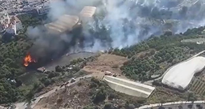 Declarado un incendio en Nerja en el paraje de Maro