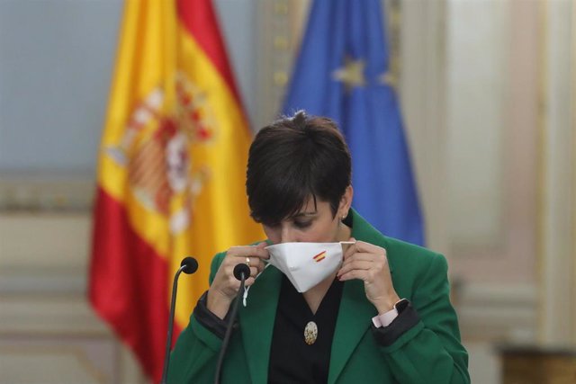 La ministra de Política Territorial y portavoz del Gobierno, Isabel Rodríguez, después de intervenir en una reunión del Comité Preparatorio de Impulso y de Seguimiento de la Conferencia de Presidentes, a 26 de noviembre de 2021, en Madrid, (España).