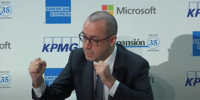 El consejero delegado de BBVA, Onur Gen, durante el 'XII Encuentro del sector financiero' organizado por KPMG y Expansión