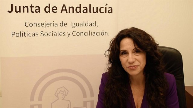 La consejera de Igualdad, Políticas Sociales y Conciliación de la Junta de Andalucía, Rocío Ruiz