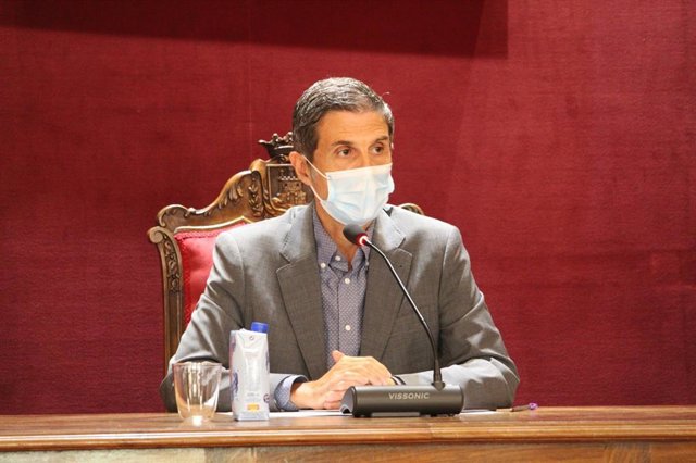 Archivo - El alcalde de Alcalá de Henares, Javier Rodríguez Palacios