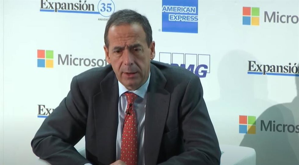 El consejero delegado de CaixaBank, Gonzalo Gortázar, en el 'XII Encuentro del sector financiero' organizado por KPMG y 'Expansión'.