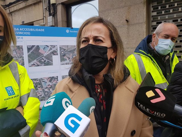 La conselleira de Infraestruturas e Mobilidade, Ethel Vázquez, comparece ante los medios en Vigo