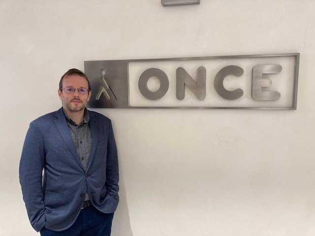 El nuevo director de la ONCE en Utrera (Sevilla), David Pinillos