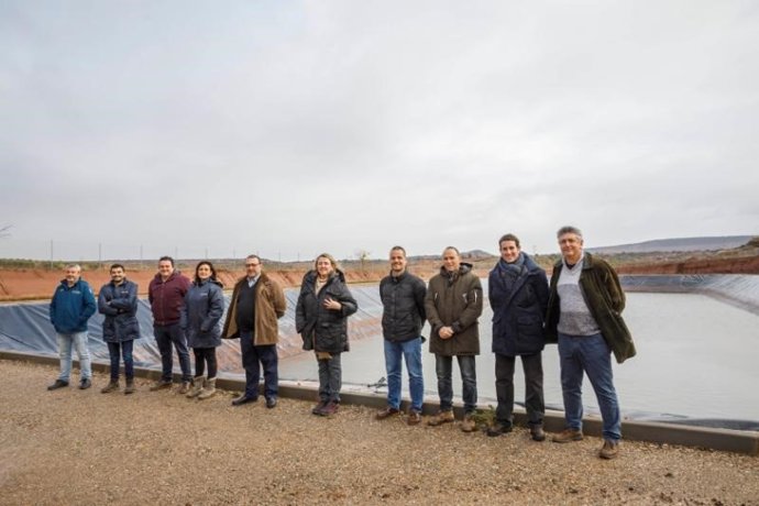 Hita inaugura las obras de transformación en regadío de la Comunidad de Regantes de La Llana en Huércanos y Uruñuela