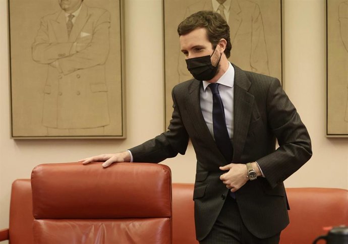 El presidente del PP, Pablo Casado,  clausura la mesa de debate Los Valores Constitucionales en la España del Siglo XXI, organizada por el Grupo Popular y la Universidad Católica San Antonio de Murcia, a 29 de noviembre de 2021, en Madrid (España). 