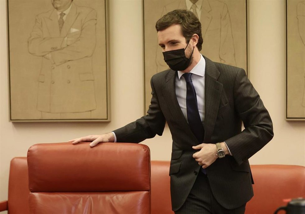 El presidente del PP, Pablo Casado,  clausura la mesa de debate Los Valores Constitucionales en la España del Siglo XXI, organizada por el Grupo Popular y la Universidad Católica San Antonio de Murcia, a 29 de noviembre de 2021, en Madrid (España). 