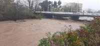 Las intensas lluvias provocan incidencias en Torrelavega y el corte de varias vías