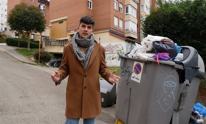 El PSOE denuncia la situación de "abandono" en los barrios de Santander "agravada" por la crisis de las basuras
